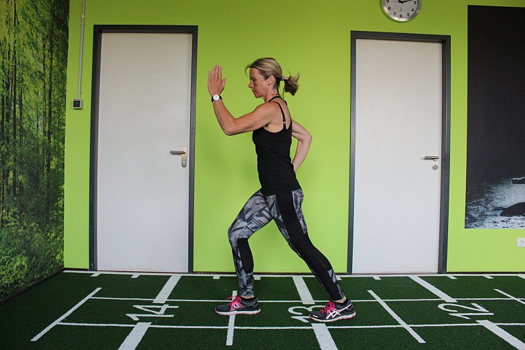 3. Die Position der Beine tauschen