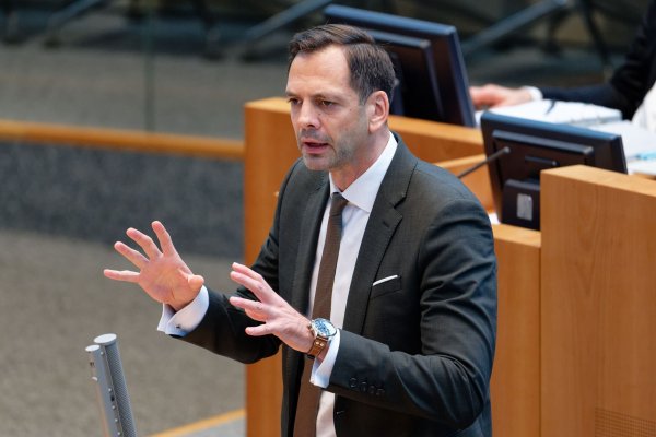 Der FDP-Landtagsabgeordnete Marc Lürbke ist nach schwerer Krankheit gestorben. (Archivbild) - © Henning Kaiser/dpa