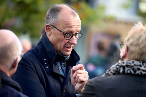 CDU-Chef Merz zieht klare Linie: keine Zusammenarbeit mit der AfD mit ihm als Parteivorsitzendem. (Archivbild) - © Christoph Reichwein/dpa