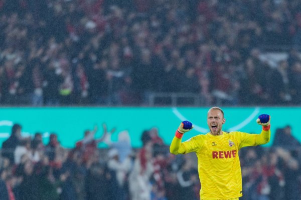 Der 1. FC Köln kann wieder jubeln. - © Rolf Vennenbernd/dpa