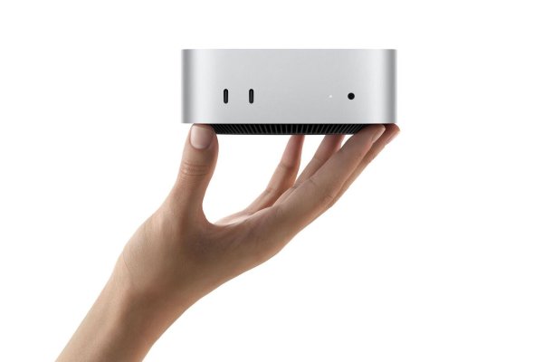 War klein, ist jetzt noch kleiner: Apples Mac mini gibt es nun im neuen Format und mit dem M4-Chip. - © Apple Inc./dpa-tmn