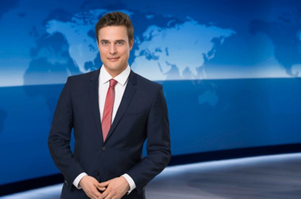 Constantin Schreiber hört bei der «Tagesschau» auf. - © ---/NDR/dpa