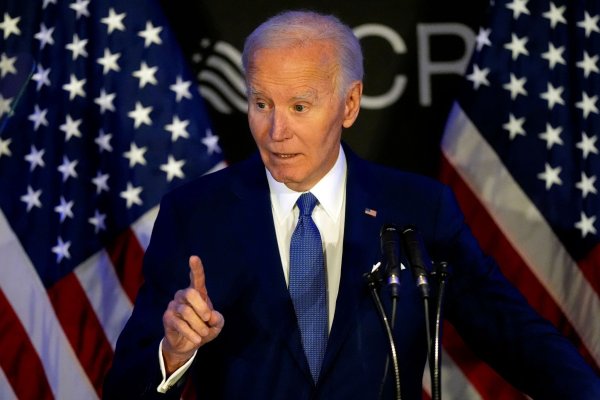 Neues Buch beschreibt Bidens angeblichen Verfall (Archivbild) - © Nam Y. Huh/AP/dpa