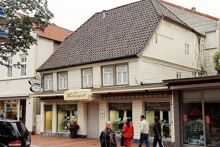 Das Wohn- und Geschäftshaus Lange Straße 89