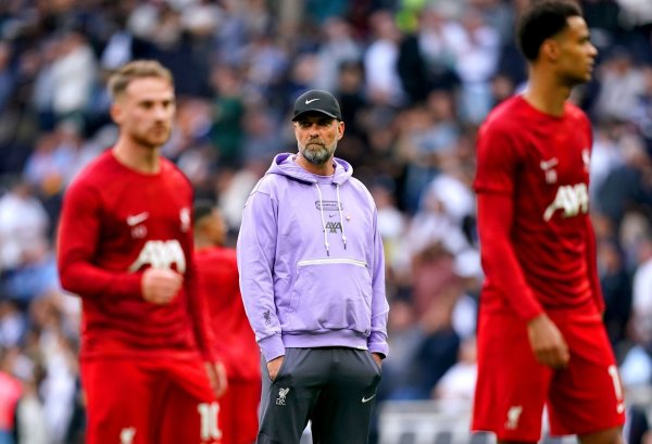 Liverpools Trainer Jürgen Klopp war über den Videobeweis extrem wütend. - © John Walton/PA Wire/dpa