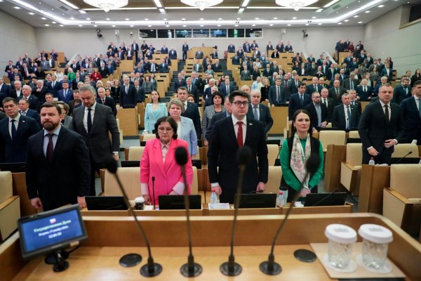 Im russischen Parlament herrscht praktisch Einstimmigkeit über die schärfere Verfolgung politischer Gegner des Kreml. (Archivbild) - © -/The State Duma, the Lower House of the Russian Parliament/AP/dpa