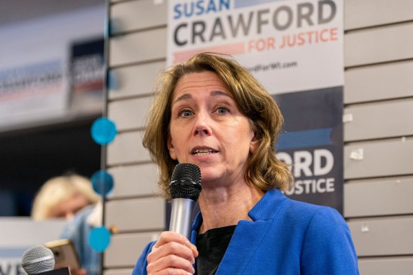 Die Richterin Susan Crawford holte einen wichtigen Sieg für Demokraten - © Andy Manis/FR19153 AP/AP/dpa