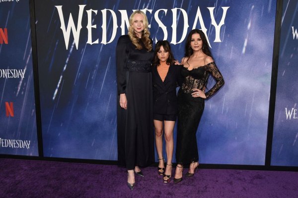Im November 2022 kam die erste Staffel und wurde ein Riesenhit - nun steht fest, wann die zweite Staffel von «Wednesday» startet. - © Richard Shotwell/Invision via AP/dpa