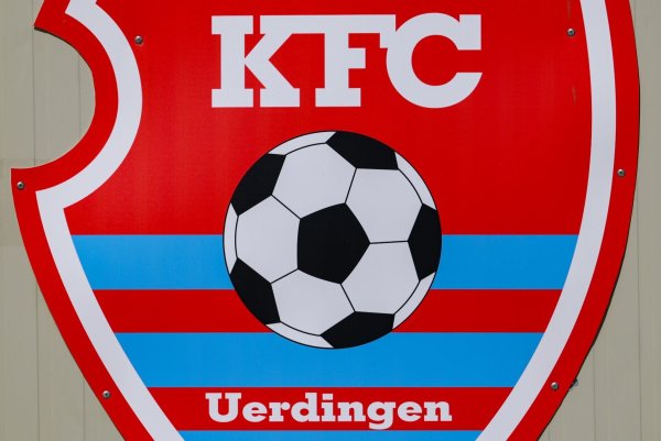 Das Wappen des insolventen Fußballvereins KFC Uerdingen 05. - © Christoph Reichwein/dpa