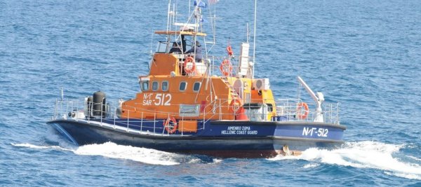 Ein Boot der griechischen Küstenwache. (Archivbild) - © ---/Griechische Küstenwache/dpa