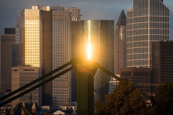 Frankfurter Skyline - © Foto: Frank Rumpenhorst