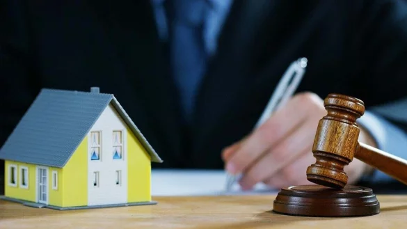 Die Zwangsversteigerung im Amtsgericht Detmold verl&auml;uft anders, als man es aus Filmen kennt. - &copy; Symbolbild: Pixabay