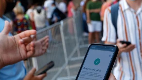 Corona-Pass in Italien - &copy; Foto: Riccardo De Luca/AP/dpa
