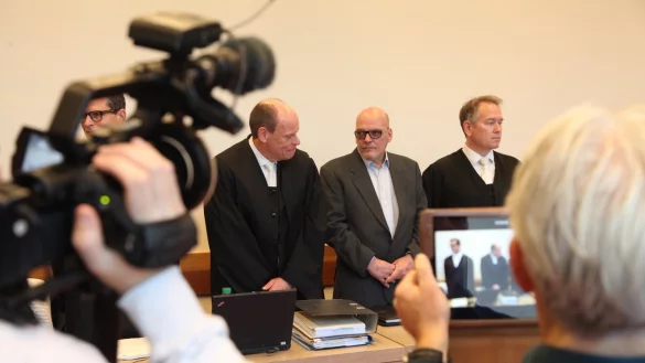 Rolf Herbrechtsmeier steht seit Mittwochmorgen vor Gericht. Angesetzt sind 40 Prozesstage. - &copy; Bernhard Preu&szlig;