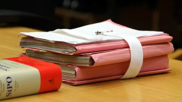 Nach der Trennung hat ein 42-j&auml;hriger Ehemann seine Ehefrau ohne ihr Wissen bei einem Sexportal im Internet angemeldet. Mehrere Freier standen pl&ouml;tzlich vor ihrer Haust&uuml;r. - &copy; Symbolbild Rudolf/NW