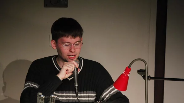 Der 23-jährige Zwickauer Jakob Springfeld las im Technikum. - © Juliana Szabo