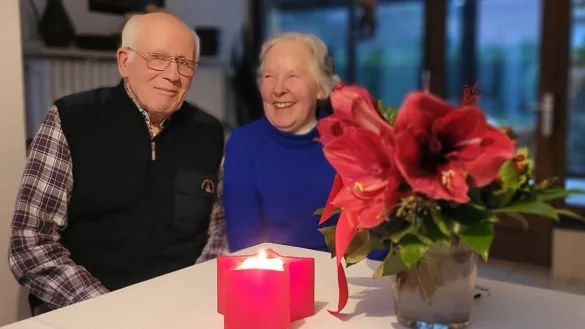 Freuen sich auf ruhige besinnliche Weihnachtstage: Margret Tasche und Johannes Ehrlich. - © Katrin Kantelberg