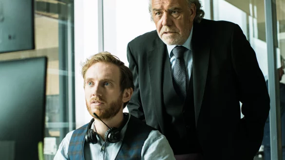 Wolf Danny Homann in einer Szene mit seinem ber&uuml;hmten Schweizer Kollegen Christian Kohlund. - &copy; ARD Degeto/Roland Suso Richter