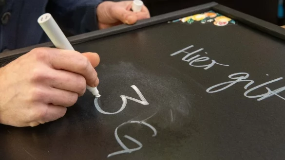 3G in der Gastronomie - &copy; Foto: Stefan Puchner/dpa