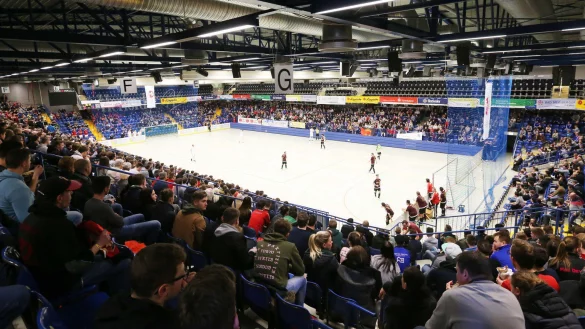 Finale 2017: 3700 Zuschauer strömten in die Lemgoer Lipperlandhalle. - © Paul Cohen