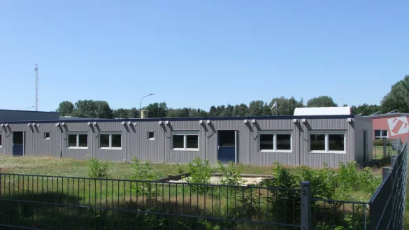 Die Container in denen die Kita "Arche Noah" bis zum Mai untergebracht war. - &copy; Axel B&uuml;rger
