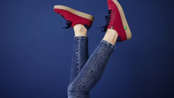 Eine bewusste Kombination von kontrastreichen und gegens&auml;tzlichen Farben und Materialien sollen die veganen Schuhe der Marke Jana ausmachen.&nbsp; - &copy; Jana Shoes