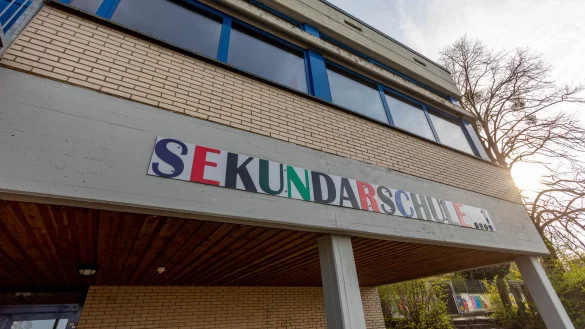 Viele Flüchtlingskinder sollen nun in den Regelunterricht wechseln. - © Torben Gocke