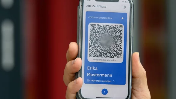 Digitaler Impfpass - &copy; Foto: Soeren Stache/dpa-Zentralbild-Pool/dpa