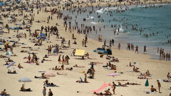 Hitzewelle in Sydney - &copy; Foto: Joel Carrett/AAP/dpa