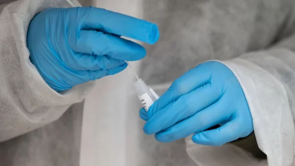 Corona-Test - &copy; Foto: Marijan Murat/dpa