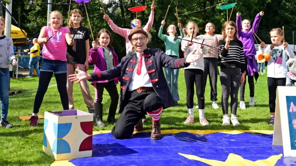 Jens Heuwinkel kommt mit der Sauresani-Sause ins Ziegeleimuseum. - © Archivfoto: Nicole Ellerbrake