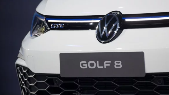 Volkswagen Golf 8 - &copy; Foto: Julian Stratenschulte/dpa