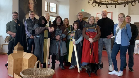 Barden, Ritter, Hexen und Feuerk&uuml;nstler. Drei Tage lang geht die Burg in Horn auf Zeitreise. - &copy; Kyrill von Matuschka