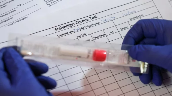 Corona-Teststation - &copy; Foto: Jan Woitas/dpa-Zentralbild/dpa