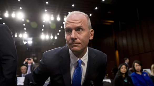 Boeing-Chef Dennis Muilenburg vor dem US-Senat - &copy; Foto: Andrew Harnik/AP/dpa