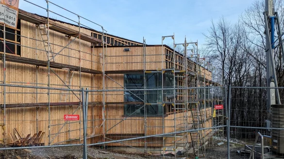 Am Hemannsdenkmal schreitet der Bau der Erlebniswelt voran. - &copy; Landesverband Lippe