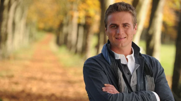 Ist bei der volkst&uuml;mlichen Musikantenparade dabei: Alexander Rier. Der S&uuml;dtiroler geh&ouml;rt zur Kastelruther Spatzenfamilie. - &copy; Foto: Manfred Esser