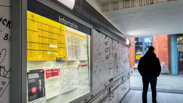 Reisende und Pendler, die von Detmold nach Bielefeld mit dem Zug fahren wollen, m&uuml;ssen gewappnet sein: Die Eurobahn stellt die Direktverbindung ab dem 23. M&auml;rz bis auf Weiteres ein. - &copy; Raphael Bartling