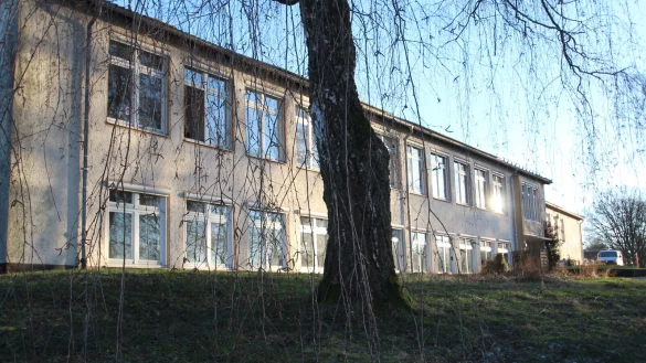 F&uuml;r die Grundschule in Kirchheide (Foto) und in Lieme wird ein Architektur-Wettbewerb veranstaltet. - &copy; Jens Rademacher