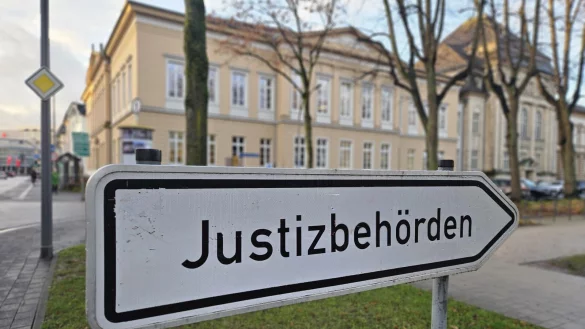 Nach mehr als einem Jahr Ermittlungsarbeit hat die Staatsanwaltschaft Detmold jetzt Anklage wegen Betrug gegen eine Detmolder Rechtsanw&auml;ltin vor der Wirtschaftskammer des Landgerichts erhoben. - &copy; Janet K&ouml;nig