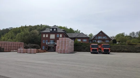 Ziegel werden in Hohenhausen nicht mehr hergestellt. In den B&uuml;rokomplex k&ouml;nnte bald ein Medizinisches Versorgungszentrum einziehen. - &copy; Archivfoto: Gemeinde Kalletal