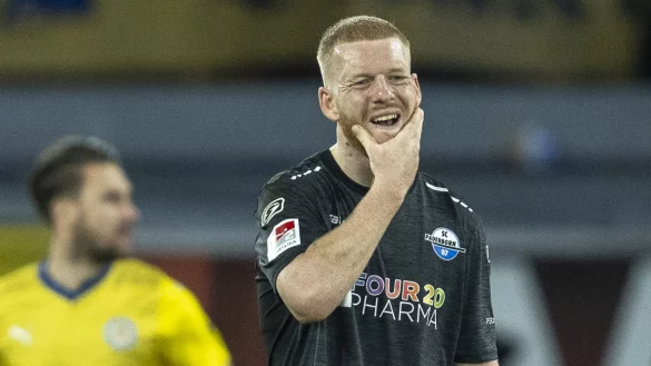 Kai Klefisch war nach dem Braunschweig-Heimspiel restlos bedient. Der SCP-Akteur hatte das Gegentor zum 0:1 verursacht und seine f&uuml;nfte Gelbe kassiert, ehe sein Team am Ende auch noch mit 1:2 verlor. - &copy; picture alliance/dpa