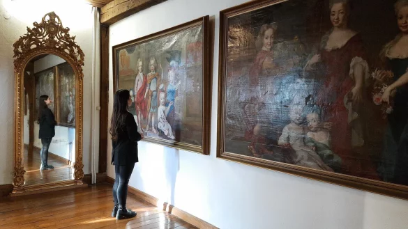 Bringt ein zerbrochener Spiegel wirklich Unglück? Das Landesmuseum bietet eine Führung zu Mythen, Legenden und Karneval an. - © Lippisches Landesmuseum Detmold