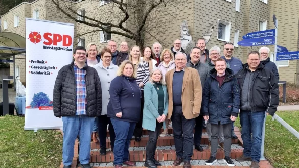 Berieten den Haushalt: Mitglieder der SPD-Kreistagsfraktion in Springe. - &copy; SPD Lippe