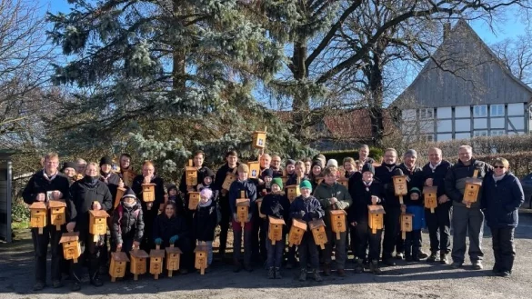 Die Detmolder Pfadfinder haben insgesamt 50 neue Nistk&auml;sten im Teutoburger Wald aufgeh&auml;ngt. - &copy; Pfadfinderbund Theotmalli
