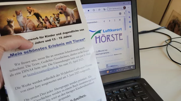 Der Flyer ist nicht ganz korrekt, es gibt nicht zwei, sondern drei Alterklassen beim Schreibwettbewerb. Schulanf&auml;nger d&uuml;rfen ein Bild malen. Am 3. Juni werden die Sieger beim Fest in H&ouml;rste vorgestellt. - &copy; Astrid Sewing