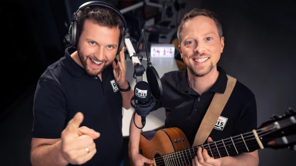 Garantierte gute Laune: Das Duo "Reis Against The Sp&uuml;lmachine" pr&auml;sentiert seinen eigenen Radiosender. - &copy; Jan-Lucas Huesing