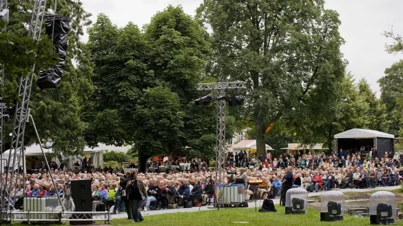 So sah es bei der letzten Serenade im Palaisgarten aus. - &copy; Friedrich Wilhelm Goluecke