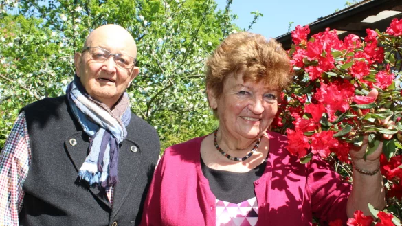 Vereins-Mitbegründer Horst Vieregge freut sich, in Annegret Peter vor elf Jahren die perfekte Vorsitzende gefunden zu haben. Foto: Sandra Castrup - © Sandra Castrup (LZ)