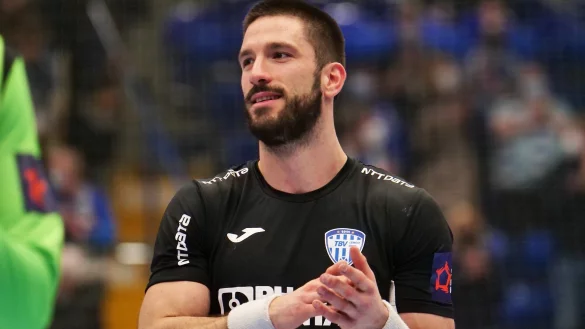 Applaus, Applaus: Tim Suton bleibt bis 2026 beim TBV Lemgo Lippe. - &copy; J&ouml;rg Hagemann